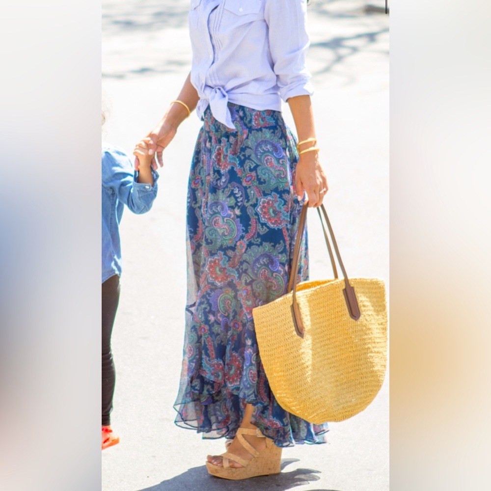 Anthropologie Vanessa Virginia Silk Paisley Skirt Size 2 midi pattern print